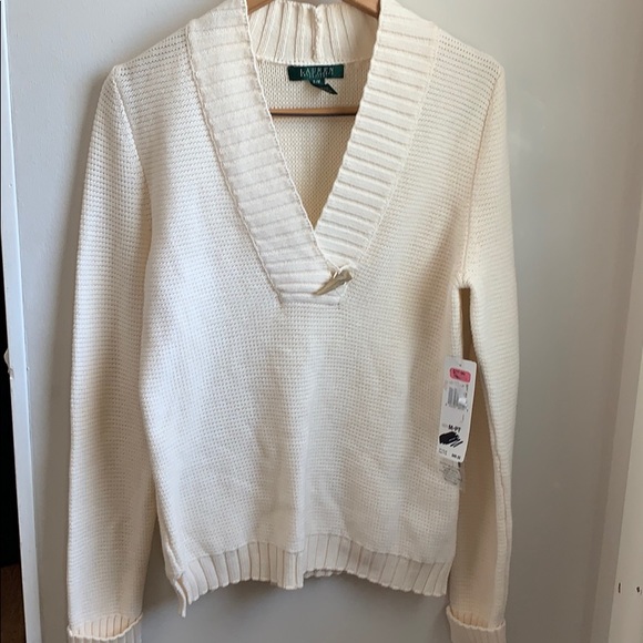 Ralph Lauren Sweaters - 💥HP💥 Lauren by Ralph Lauren sweater NWT